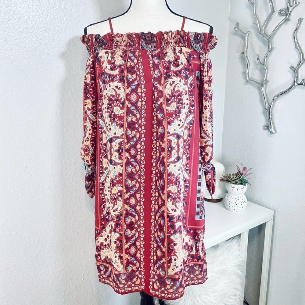 City Triangles Off Shoulder Dress Medium Maroon Paisley